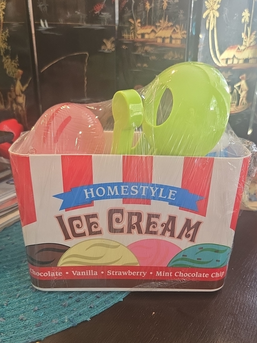 Melissa & Doug Ice Cream Scoop Toy Set - Pink & Green
